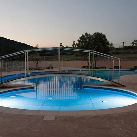 Camping Mobil Avec Terrasse - 6 Personnes - Api-1-52-1432 *